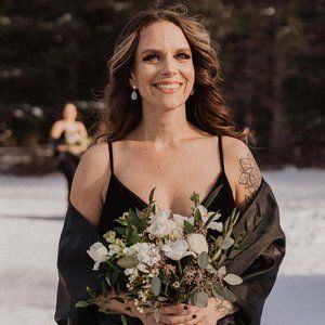 Meet your Posher, Holly